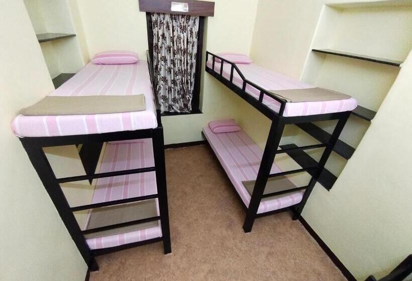 Pension (Hôtel basse catégorie) Bakul