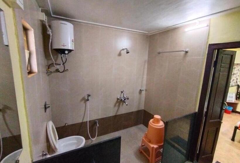 Pension (Hôtel basse catégorie) Bakul