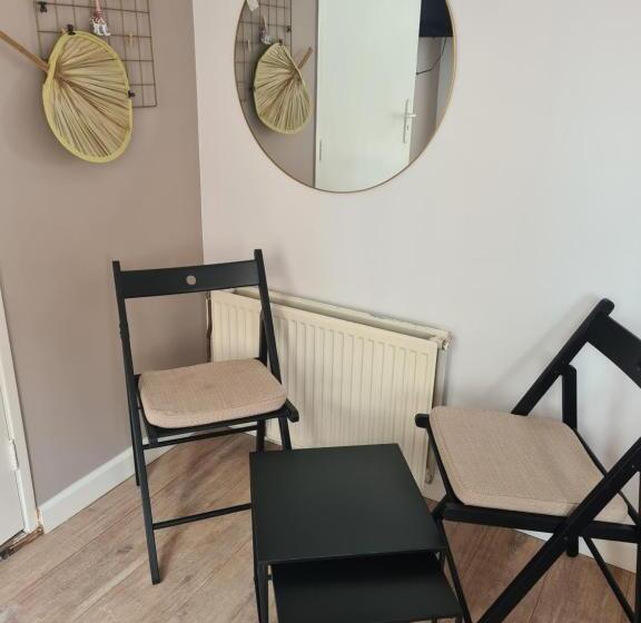 ペンション Evy S Garden House