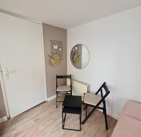 ペンション Evy S Garden House