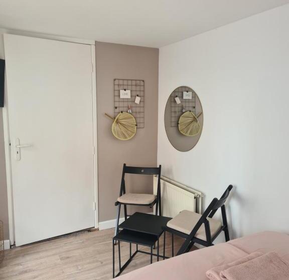 ペンション Evy S Garden House