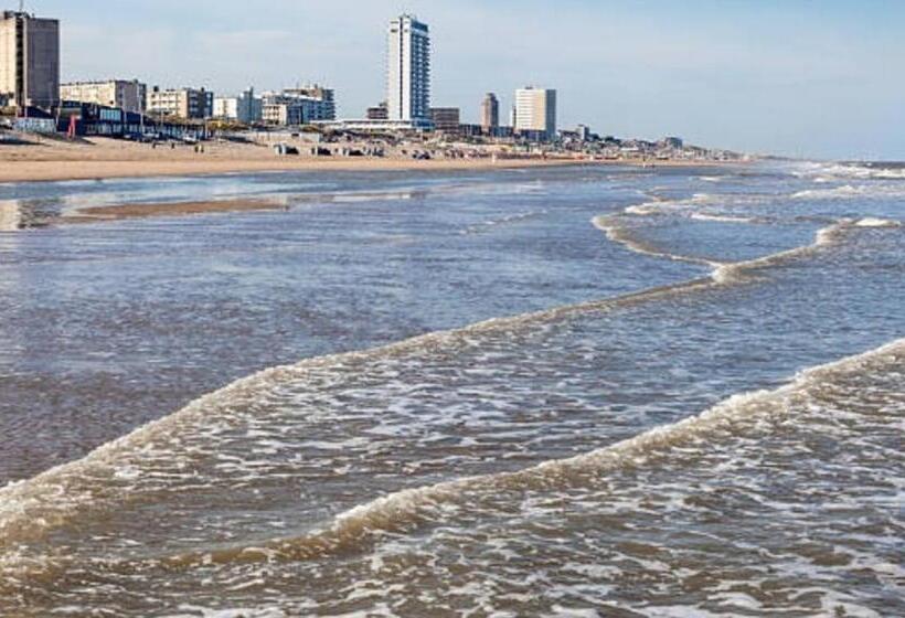 ペンション Evy S Garden House