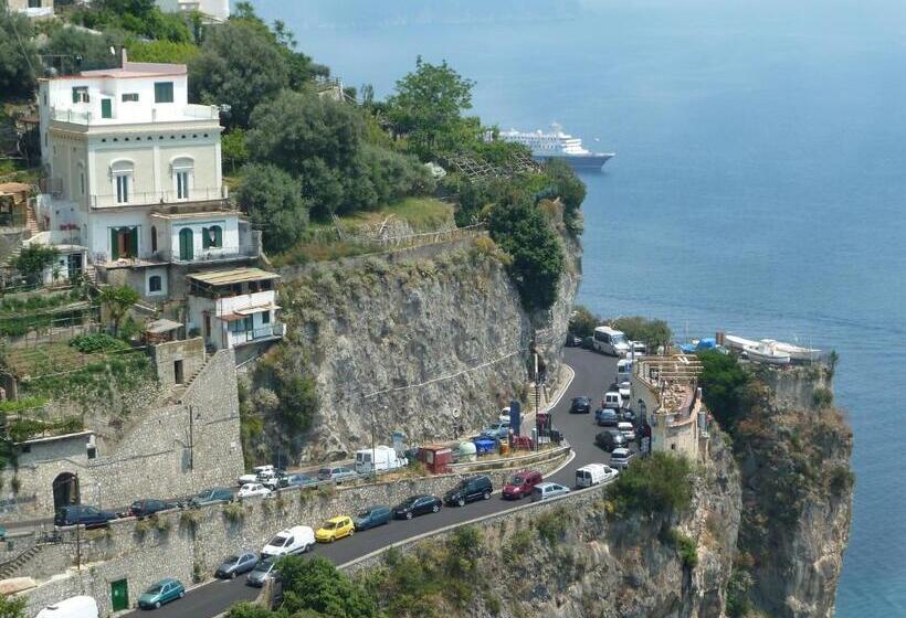 פנסיון Villa Lauro Dependance