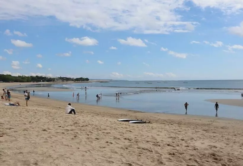 Amaris Hotel Legian Bali