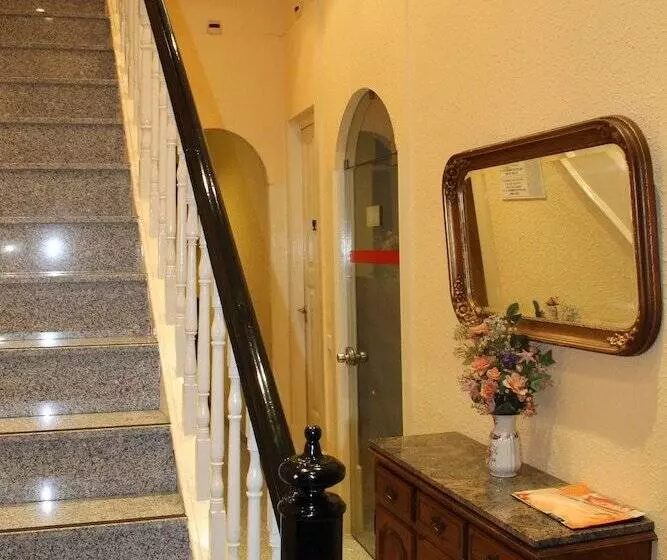 تختخواب و صبحانه Residencia Vale Formoso