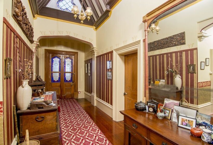 Boutique Hotel Warwick House