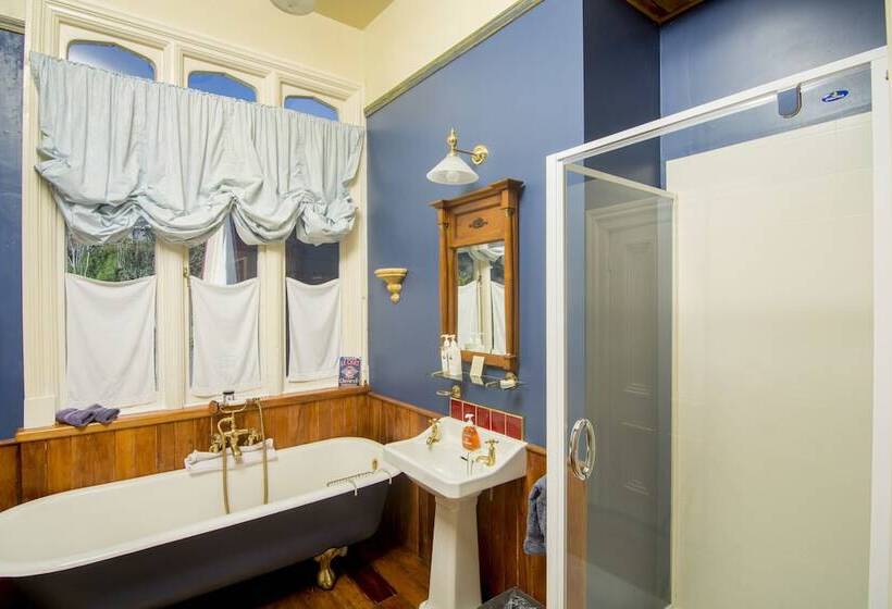 Boutique Hotel Warwick House