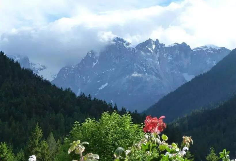 בית מלון כפרי Al Sole