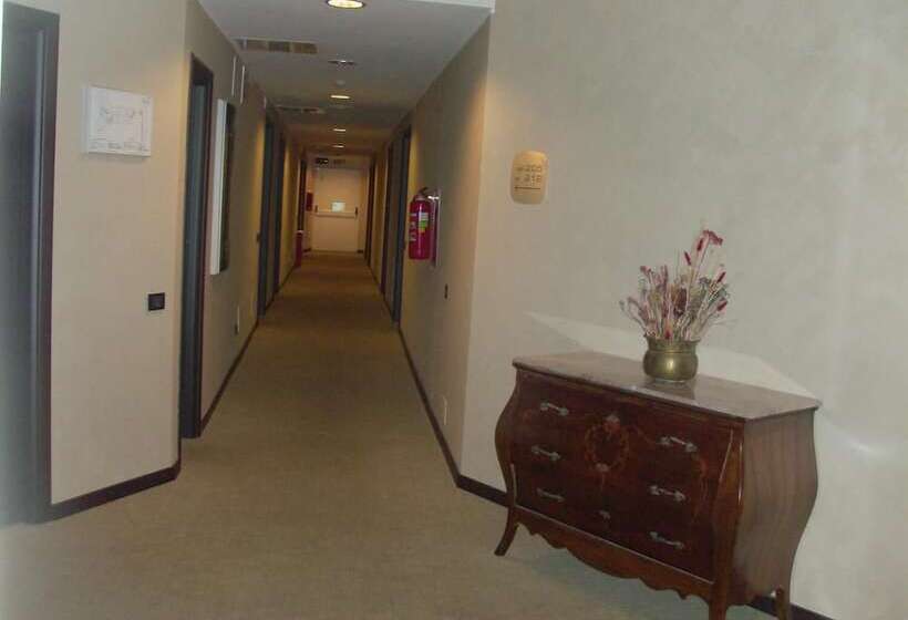 호텔 Albergo Fornaci