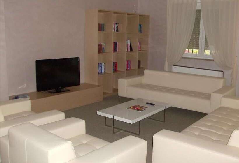 호텔 Albergo Fornaci