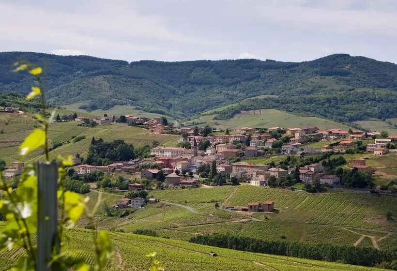 فندق Auberge De Clochemerle, Spa Privatif & Restaurant Gastronomique