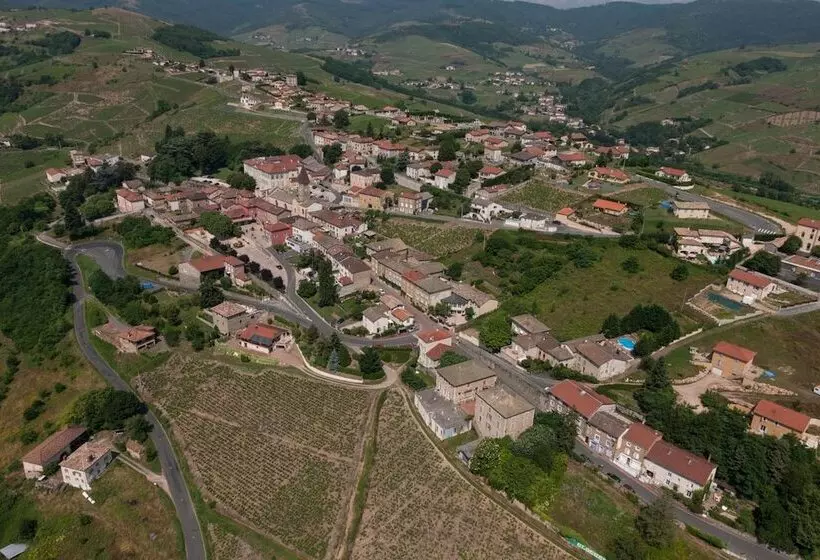 فندق Auberge De Clochemerle, Spa Privatif & Restaurant Gastronomique