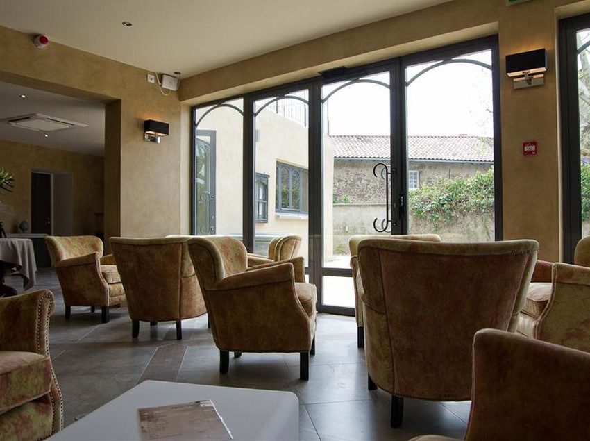 Отель Charme & Business Hôtel Lyon