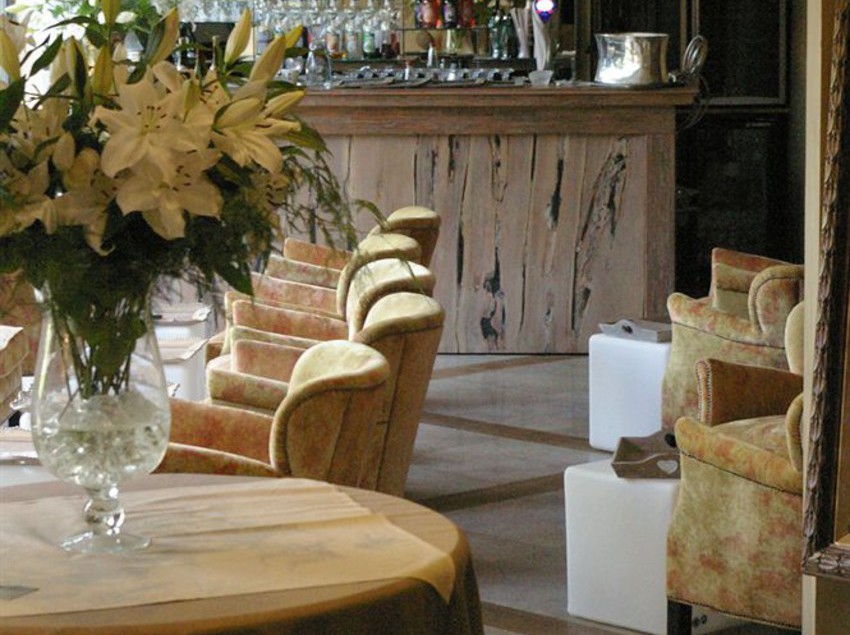 Отель Charme & Business Hôtel Lyon