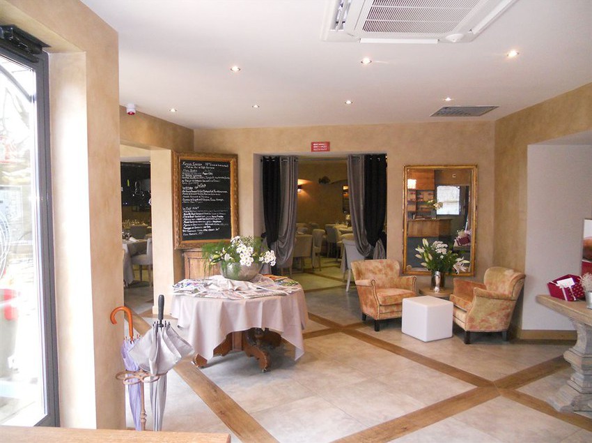 Отель Charme & Business Hôtel Lyon