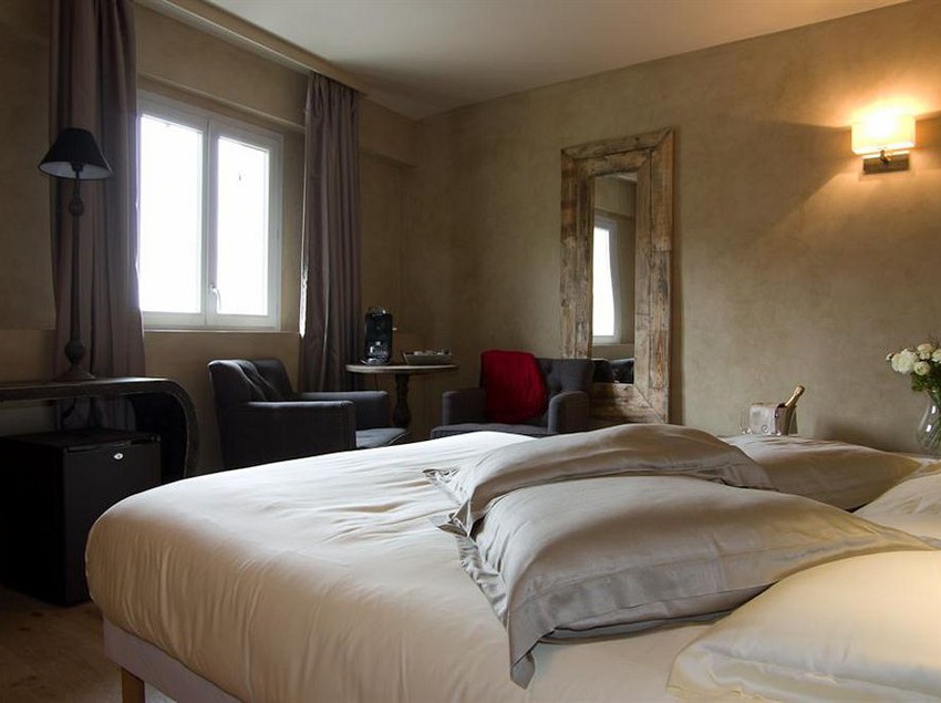Отель Charme & Business Hôtel Lyon
