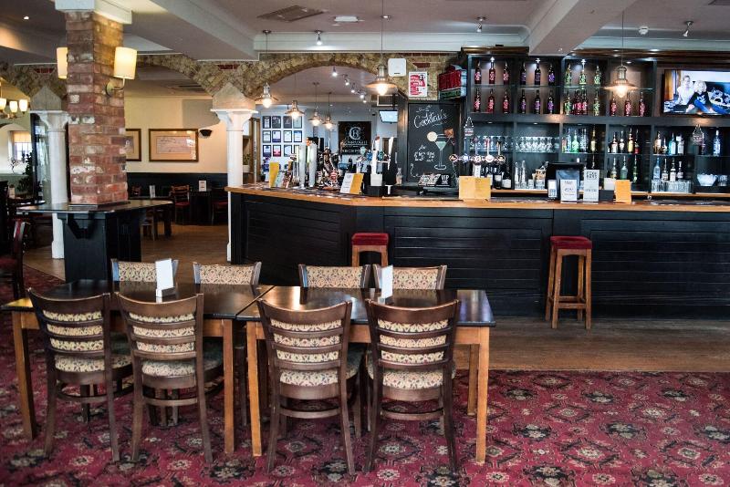 Hotelli Fox Connaught London Excel