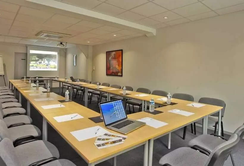 Hotel De Compostelle