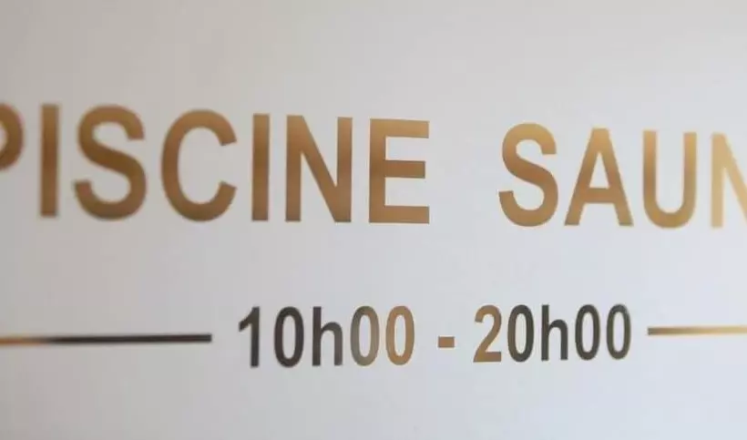 Hotel De Compostelle