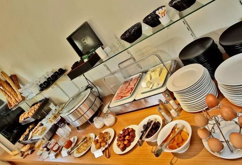 Hotel De Compostelle