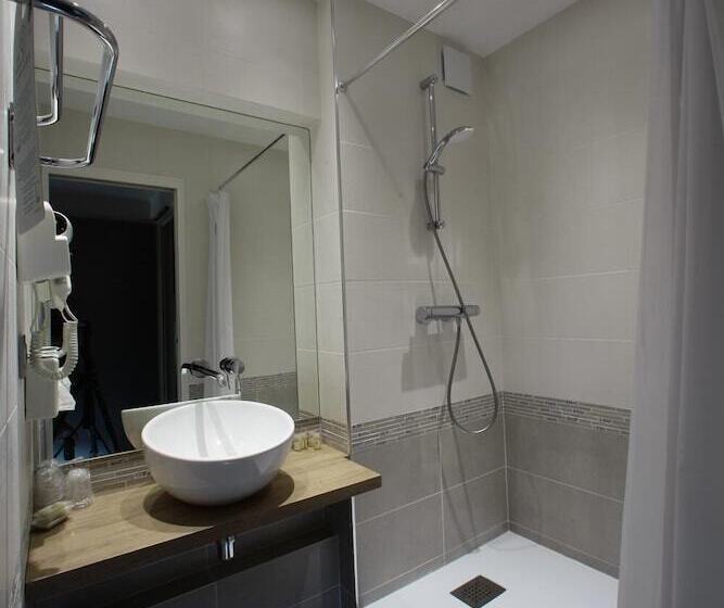 هتل De Compostelle