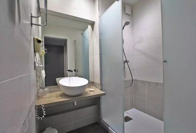 Hotel De Compostelle