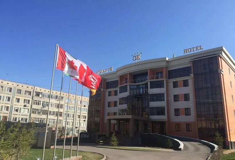 هتل Goldman Empire