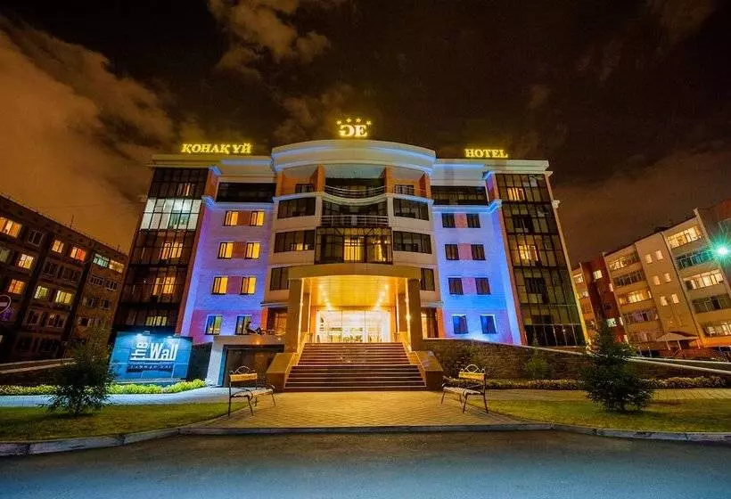 هتل Goldman Empire