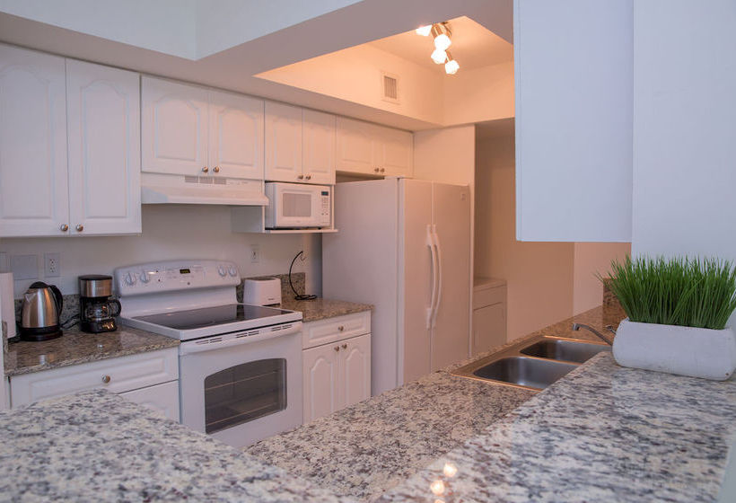 فندق Intracoastal Yacht Club