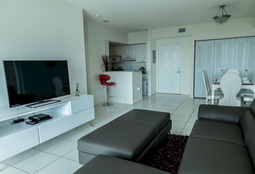 فندق Intracoastal Yacht Club