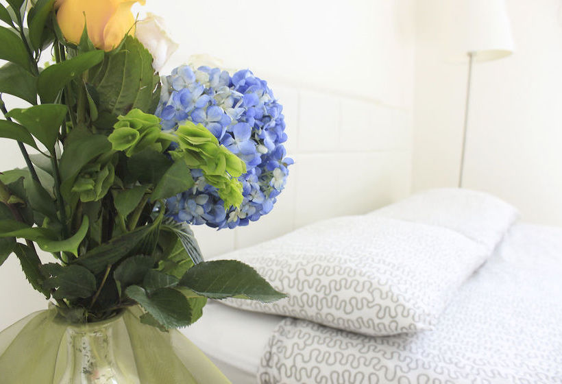 فندق Intracoastal Yacht Club