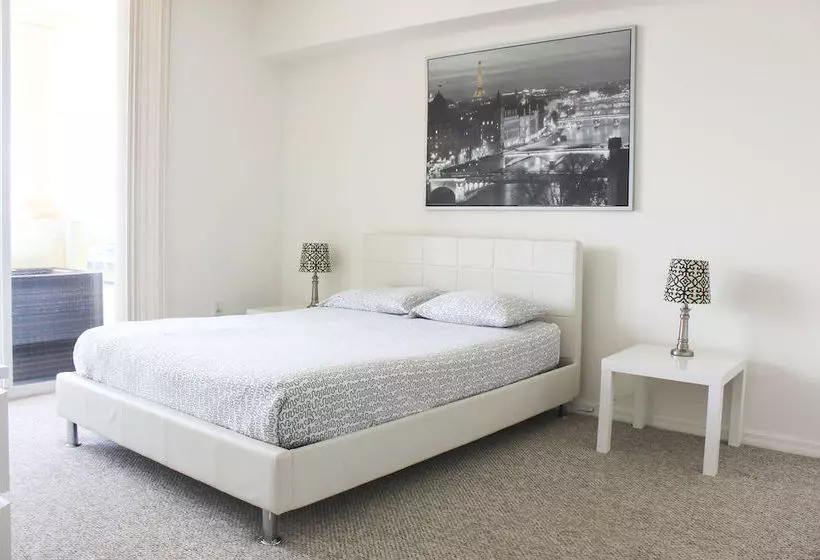 בית מלון כפרי Intracoastal Yacht Club