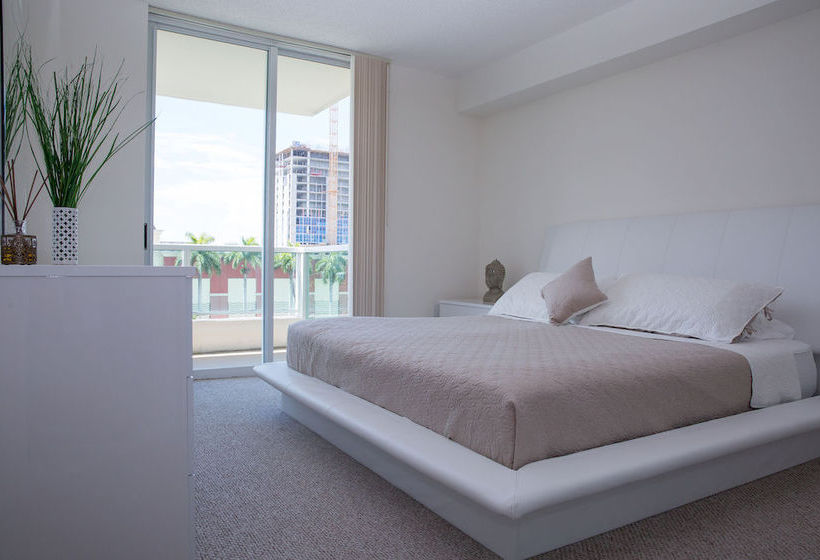 فندق Intracoastal Yacht Club