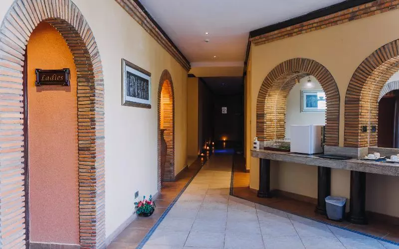 هتل Lake Victoria Serena Golf Resort & Spa