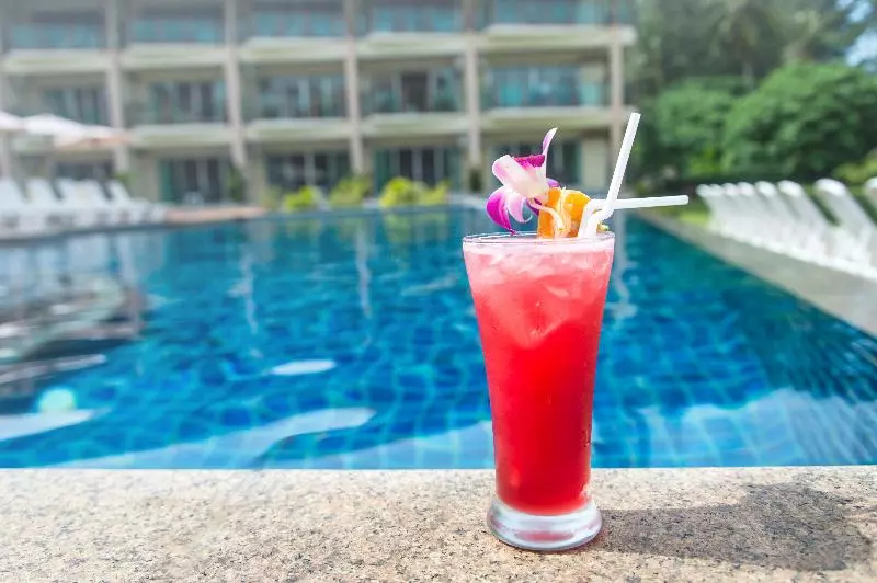 酒店 Lanta Pura Beach Resort