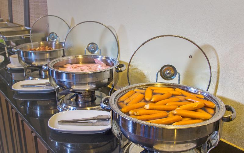 فندق Lanta Pura Beach Resort