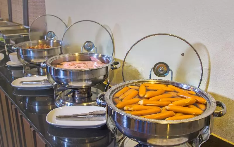 酒店 Lanta Pura Beach Resort