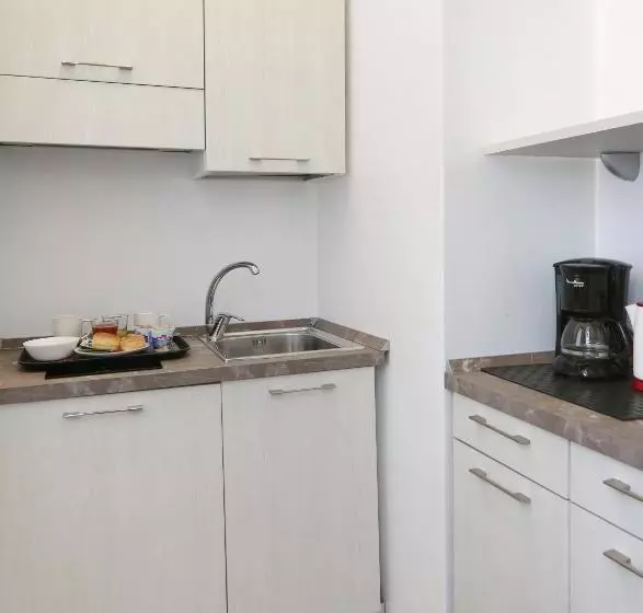 호텔 Residenza Alighieri