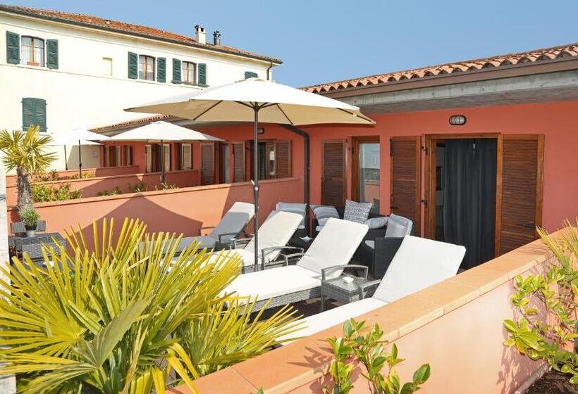 בית מלון כפרי Residenza Alighieri