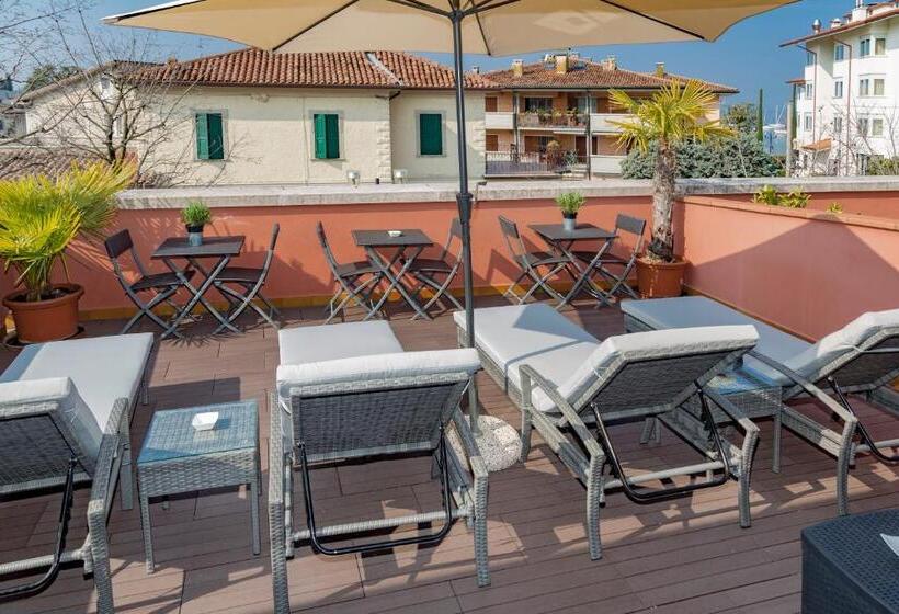 בית מלון כפרי Residenza Alighieri