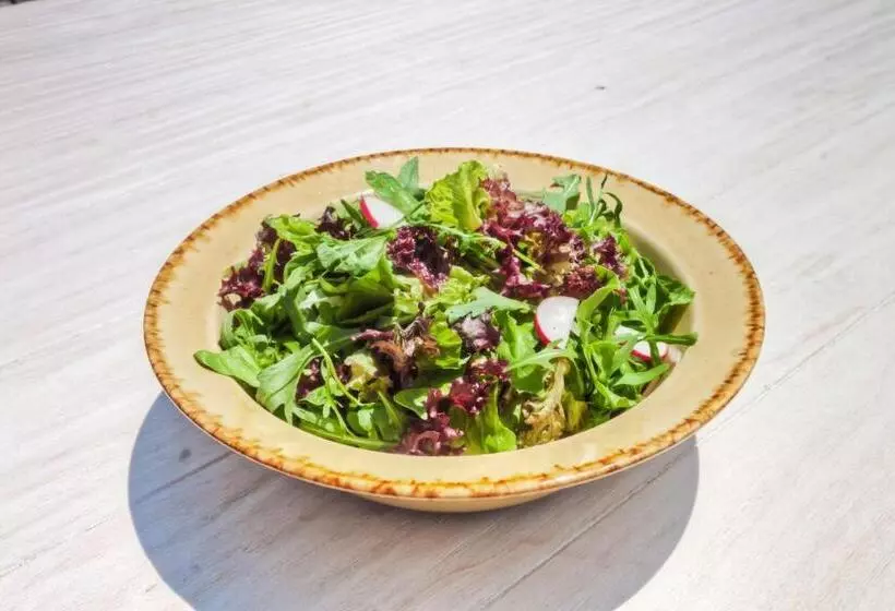 هتل Royal Marmin Bay Boutique & Art