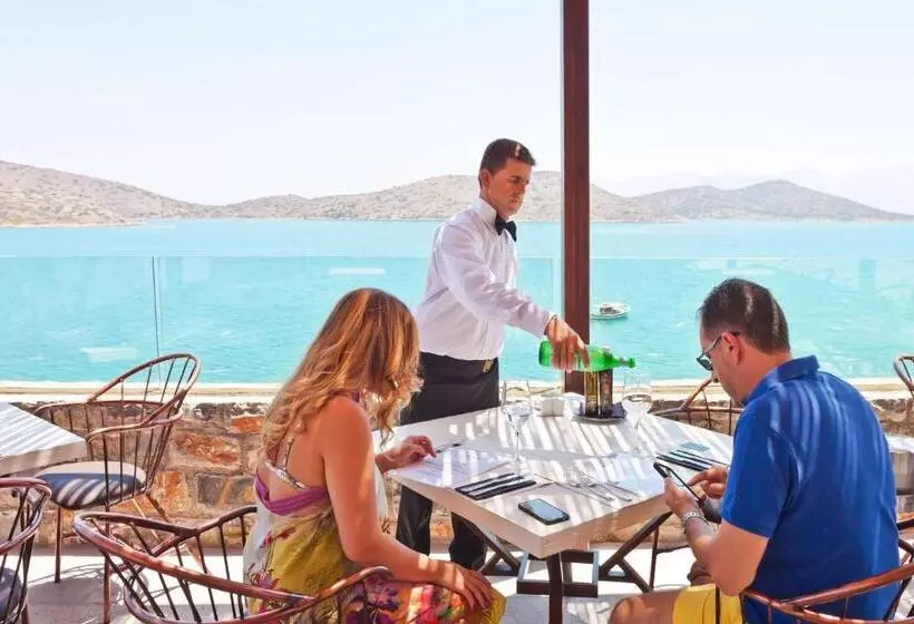 هتل Royal Marmin Bay Boutique & Art