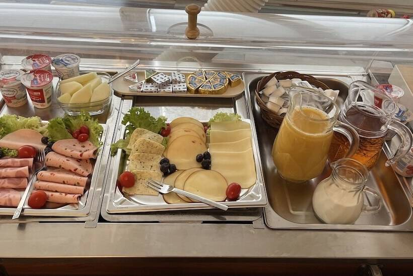 ホテル Schwarzer Bar