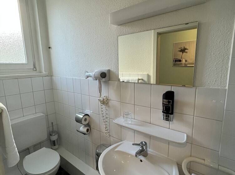 ホテル Schwarzer Bar