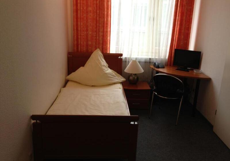 ホテル Schwarzer Bar