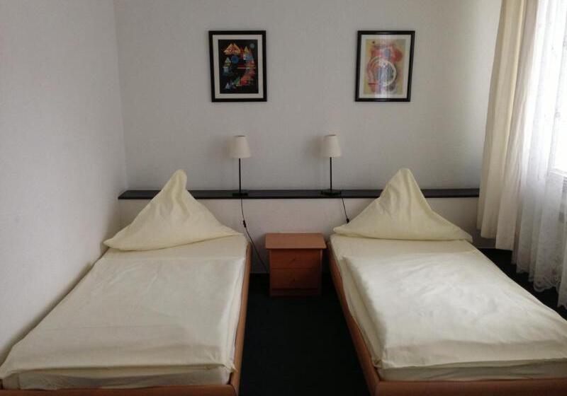 ホテル Schwarzer Bar