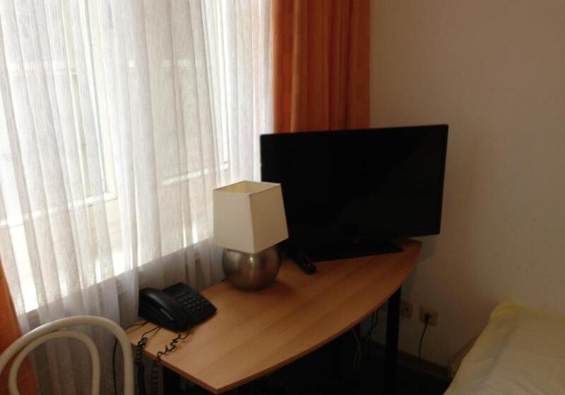 ホテル Schwarzer Bar