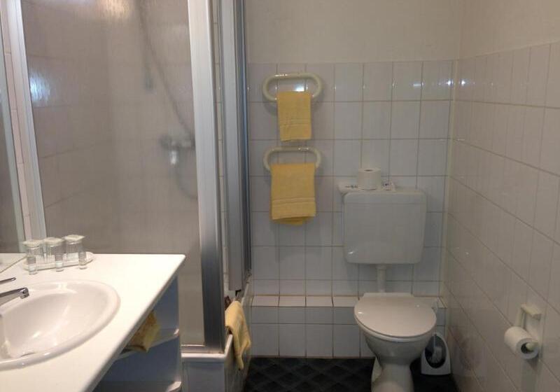 ホテル Schwarzer Bar