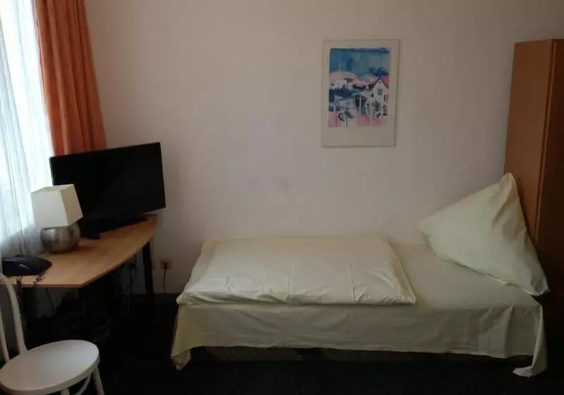 ホテル Schwarzer Bar