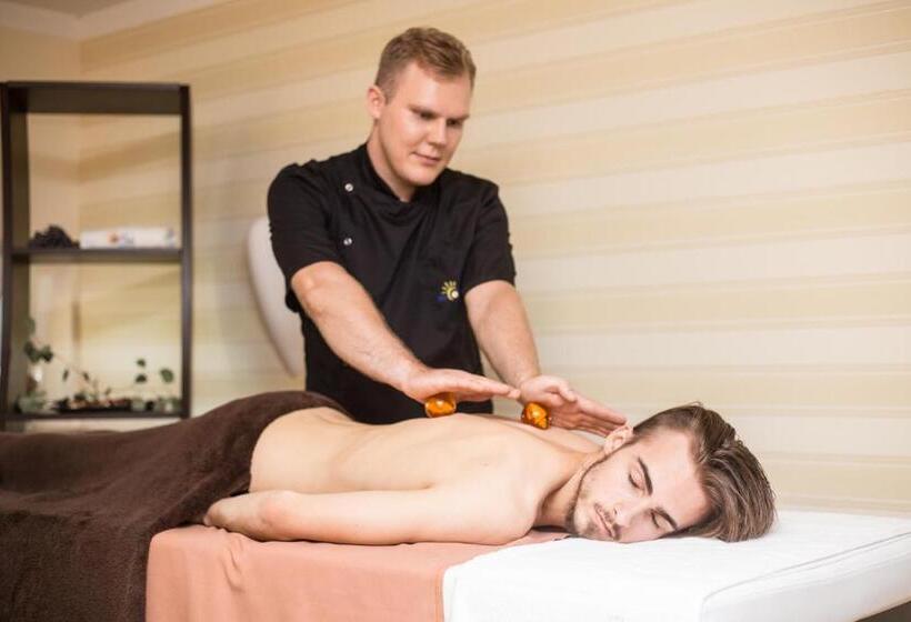 هتل Spa Amber Palace